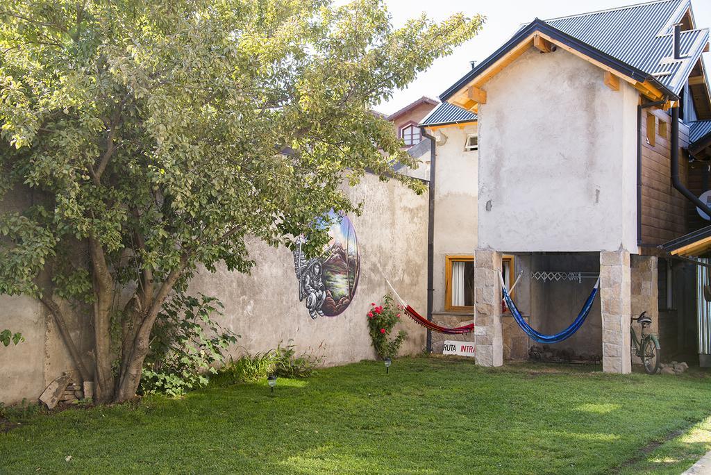 Sherpa Hostel Сан-Мартин-де-лос-Андес Экстерьер фото
